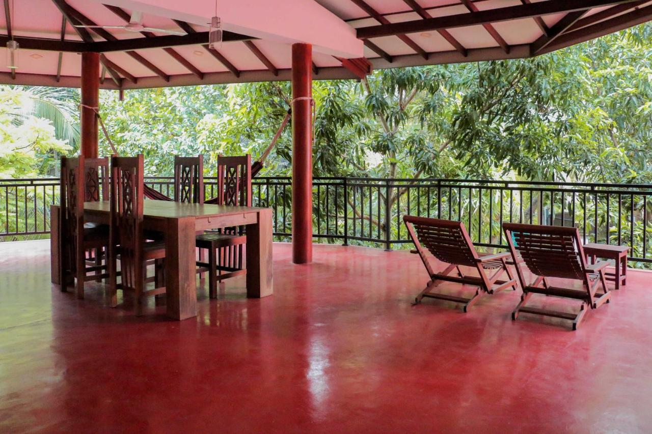Julia Safari Inn Tissamaharama Extérieur photo